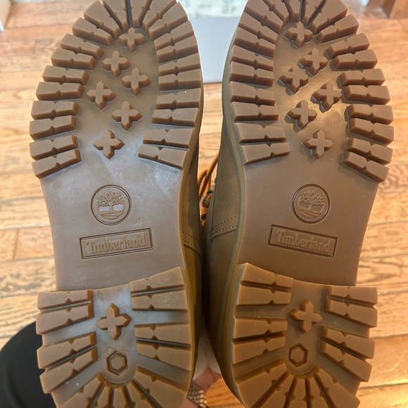 NIB Timberland Women's Boots 9 - Picture 6 of 7